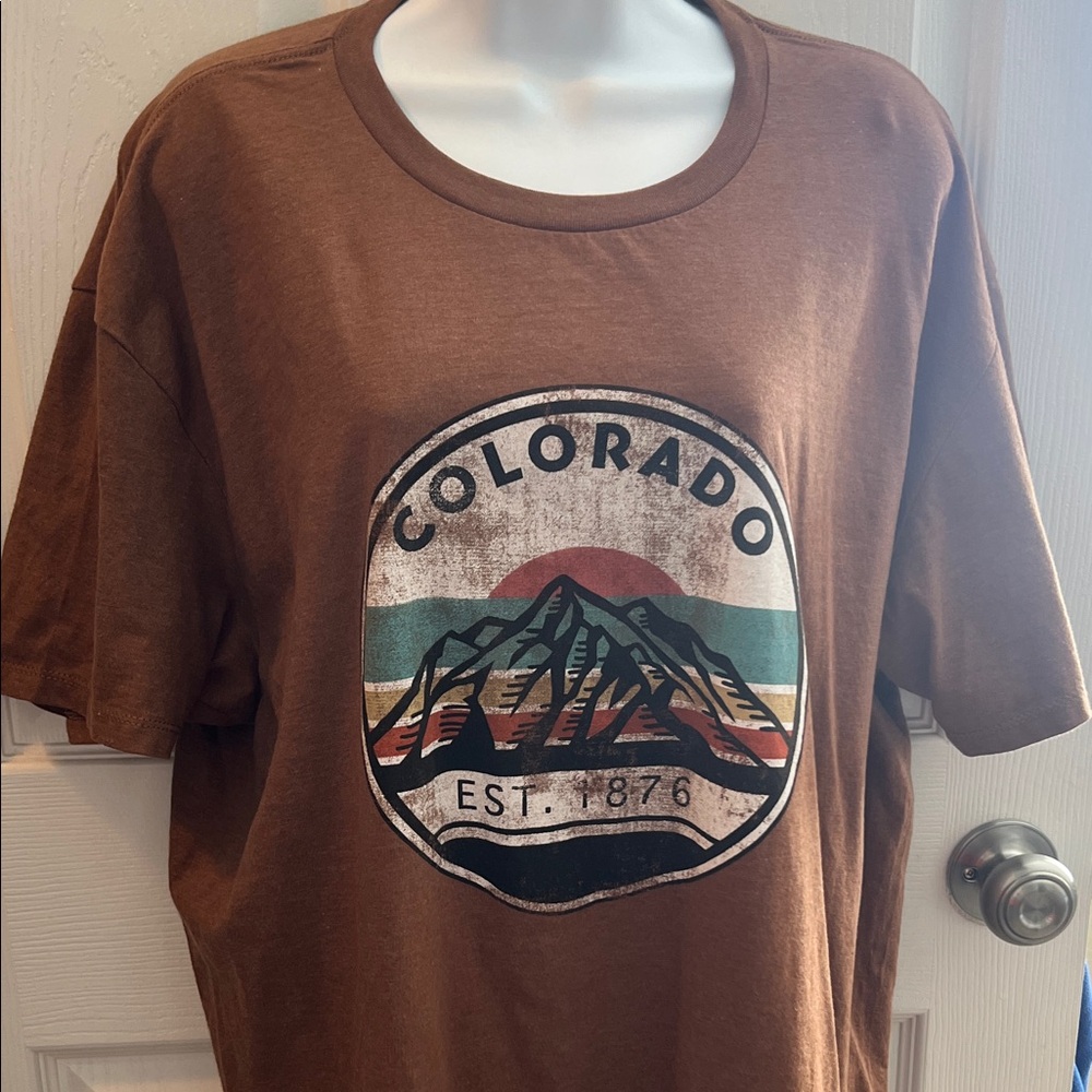 Brown Colorado Graphic Tee - Short Sleeve
